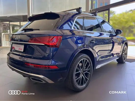 AUDI-Q5-2024