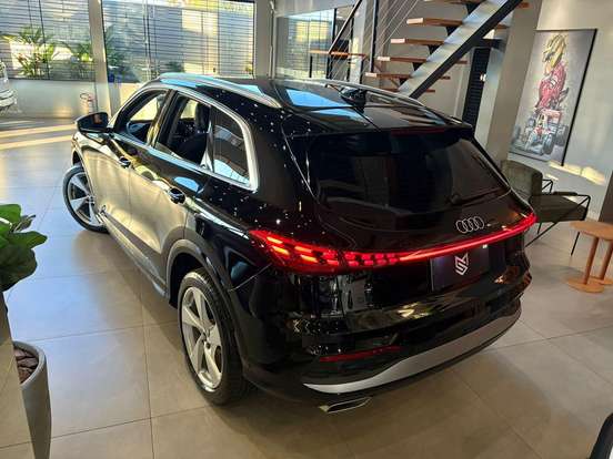 AUDI-Q5-2.0 TFSI GASOLINA ADVANCED QUATTRO S TRONIC AUDI-Q5-2025