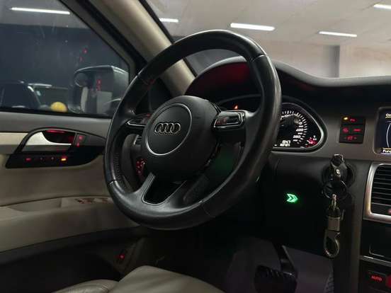 AUDI-Q7-2014