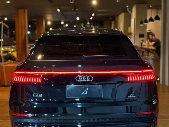 AUDI-Q8-3.0 TFSI GASOLINA PERFORMANCE BLACK QUATTRO TIPTRONIC AUDI-Q8-2022