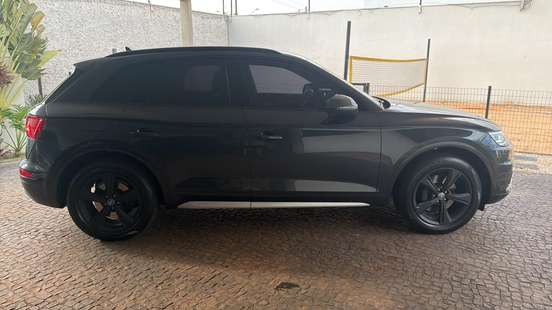 AUDI-Q5-2019