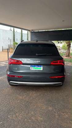 AUDI-Q5-2019