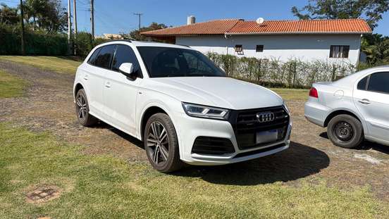 AUDI-Q5-2020