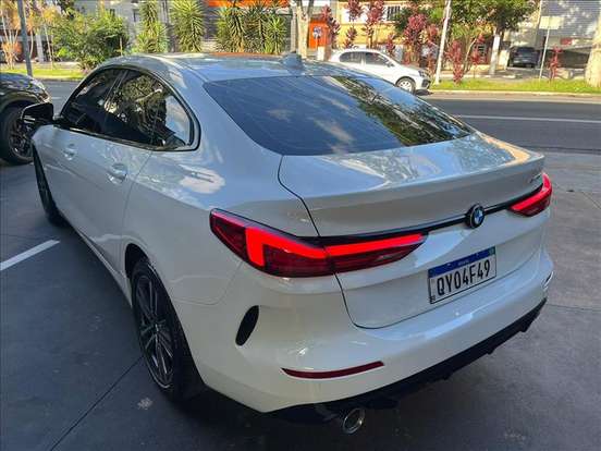 BMW-218i-2019