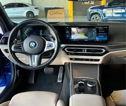 BMW-320i-2023