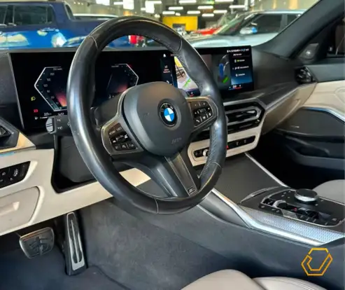 BMW-320i-2023