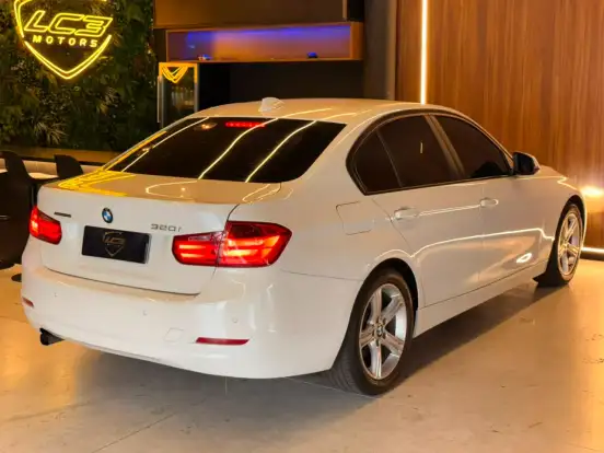 BMW-320i-2.0 GP 16V TURBO ACTIVE FLEX 4P AUTOMÁTICO BMW-320i-2015
