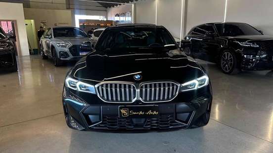 BMW-320i-2022