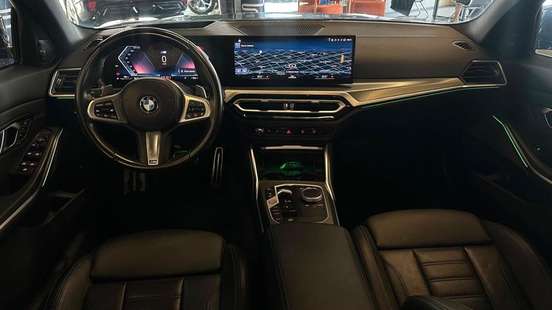 BMW-320i-2022