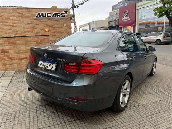 BMW-320i-2.0 16V TURBO GASOLINA 4P AUTOMÁTICO BMW-320i-2013