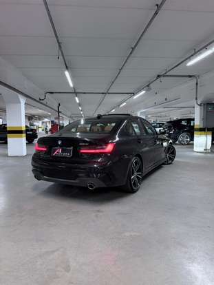 BMW-320i-2020