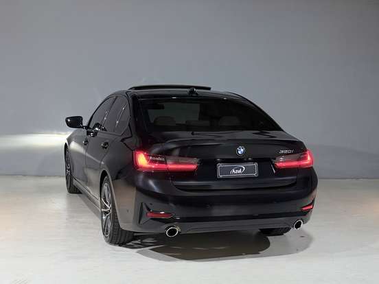 BMW-320i-2.0 16V TURBO GASOLINA SPORT GP AUTOMÁTICO BMW-320i-2021