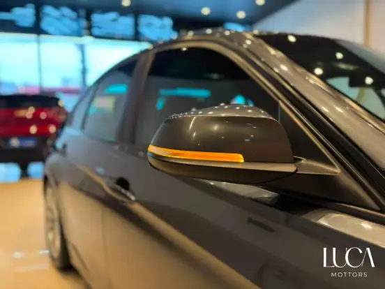 BMW-328i-2012