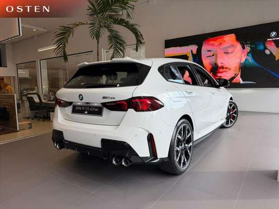 BMW-M 135i-2025