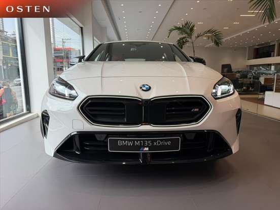 BMW-M 135i-2025