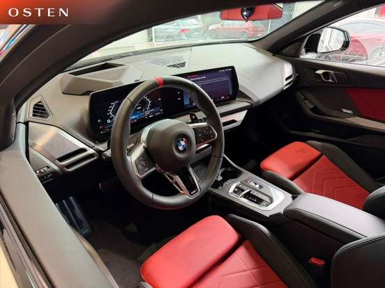 BMW-M 135i-2025