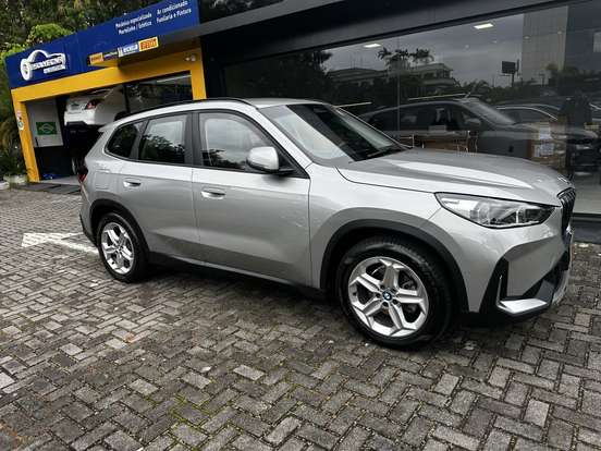 BMW-X1-2023