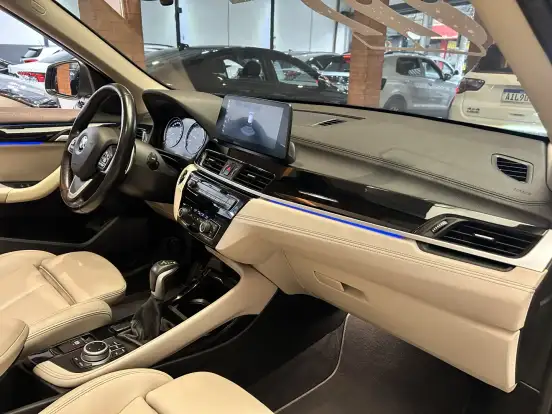 BMW-X1-2.0 16V TURBO ACTIVEFLEX SDRIVE20I X-LINE 4P AUTOMÁTICO BMW-X1-2021