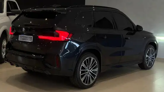 BMW-X1-2024