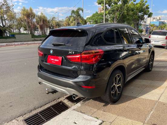 BMW-X1-2.0 16V TURBO ACTIVEFLEX SDRIVE20I 4P AUTOMÁTICO BMW-X1-2017