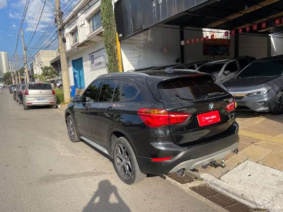 BMW-X1-2.0 16V TURBO ACTIVEFLEX SDRIVE20I 4P AUTOMÁTICO BMW-X1-2017