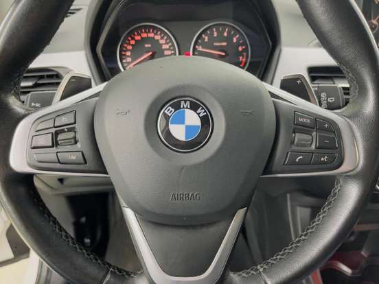 BMW-X1-2.0 16V TURBO ACTIVEFLEX SDRIVE20I 4P AUTOMÁTICO BMW-X1-2017
