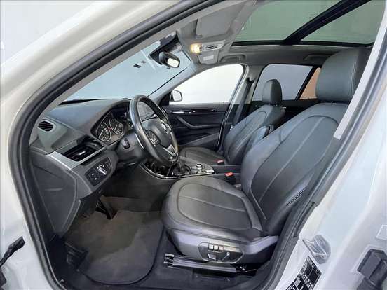 BMW-X1-2.0 16V TURBO ACTIVEFLEX SDRIVE20I X-LINE 4P AUTOMÁTICO BMW-X1-2017