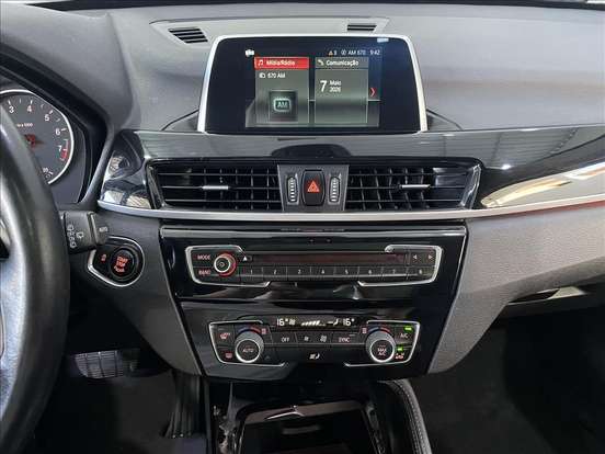 BMW-X1-2.0 16V TURBO ACTIVEFLEX SDRIVE20I X-LINE 4P AUTOMÁTICO BMW-X1-2017
