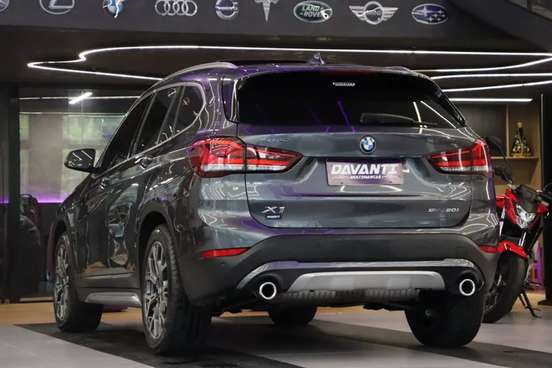 BMW-X1-2022