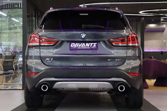 BMW-X1-2022
