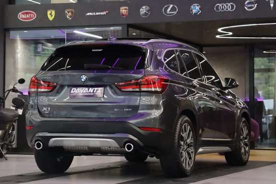 BMW-X1-2022