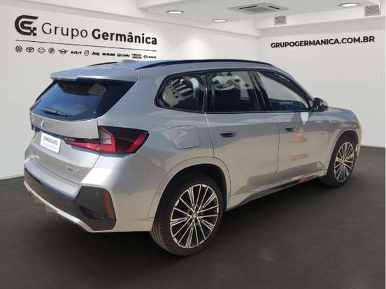BMW-X1-2023