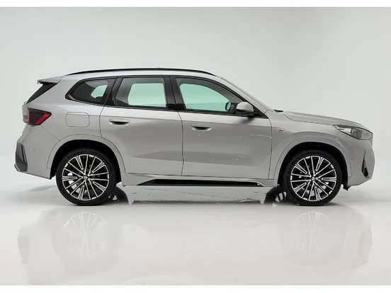 BMW-X1-2024