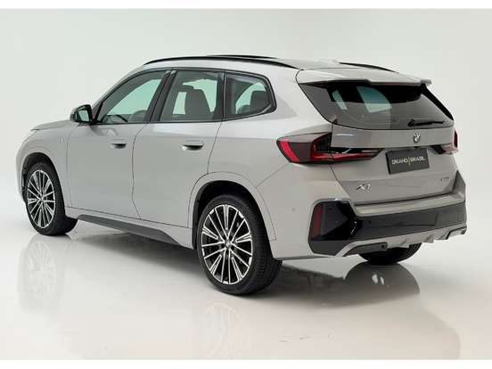 BMW-X1-2024