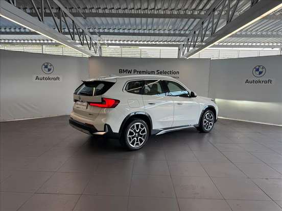 BMW-X1-2024