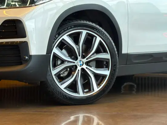 BMW-X2-2021