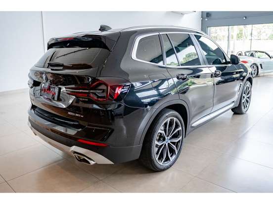 BMW-X3-2022