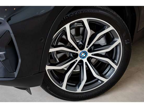 BMW-X3-2022