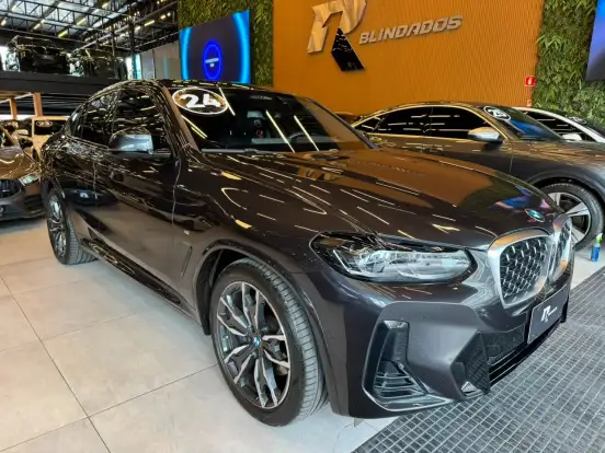 BMW-X4-2023