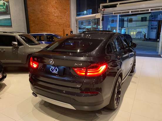 BMW-X4-2015