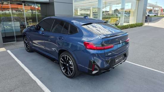 BMW-X4-2022