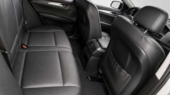 BMW-X5-2011