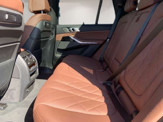 BMW-X5-2024