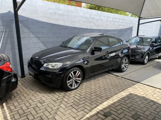 BMW X6 4.4 M 4X4 COUPÉ V8 32V BI-TURBO GASOLINA 4P AUTOMÁTICO BMW X6 4.4 M 4X4 COUPÉ V8 32V BI-TURBO GASOLINA 4P AUTOMÁTICO