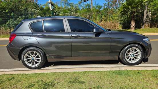 BMW-118i-2014