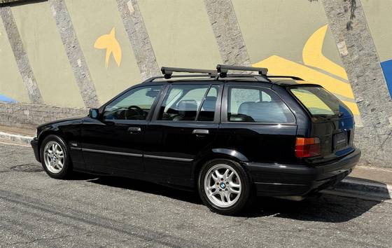 BMW 328i 2.8 TOURING 24V GASOLINA 4P AUTOMÁTICO