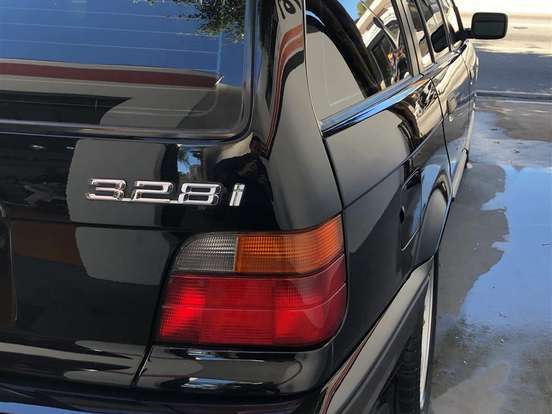 BMW-328i-2.8 TOURING 24V GASOLINA 4P AUTOMÁTICO BMW-328i-1996