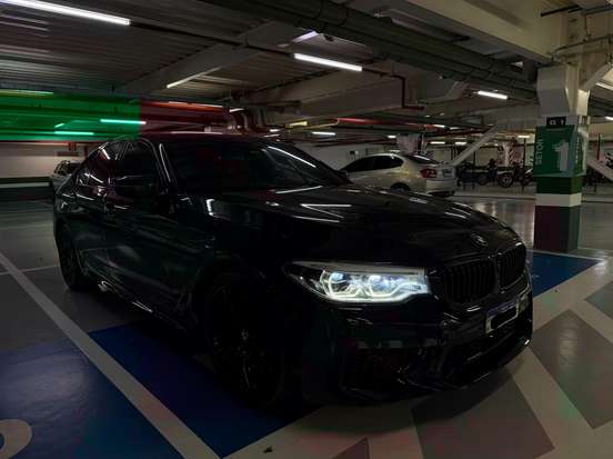 BMW-540i-2017
