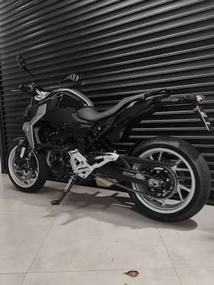 BMW-F 900 R SPORT-2023