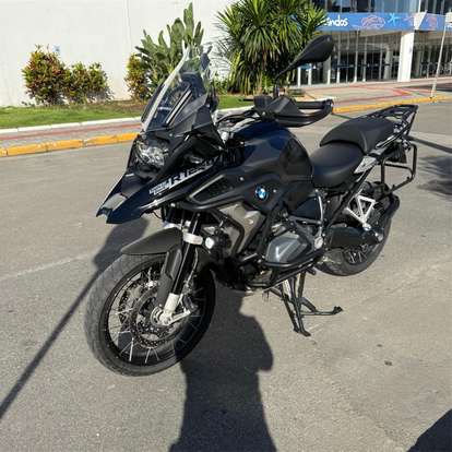 BMW-R 1250 GS PREMIUM TRIPLE BLACK-2023